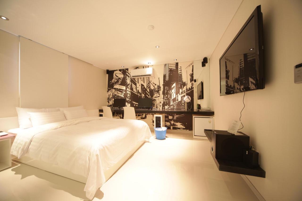 Hotel Pop Jongno Seoul Ngoại thất bức ảnh